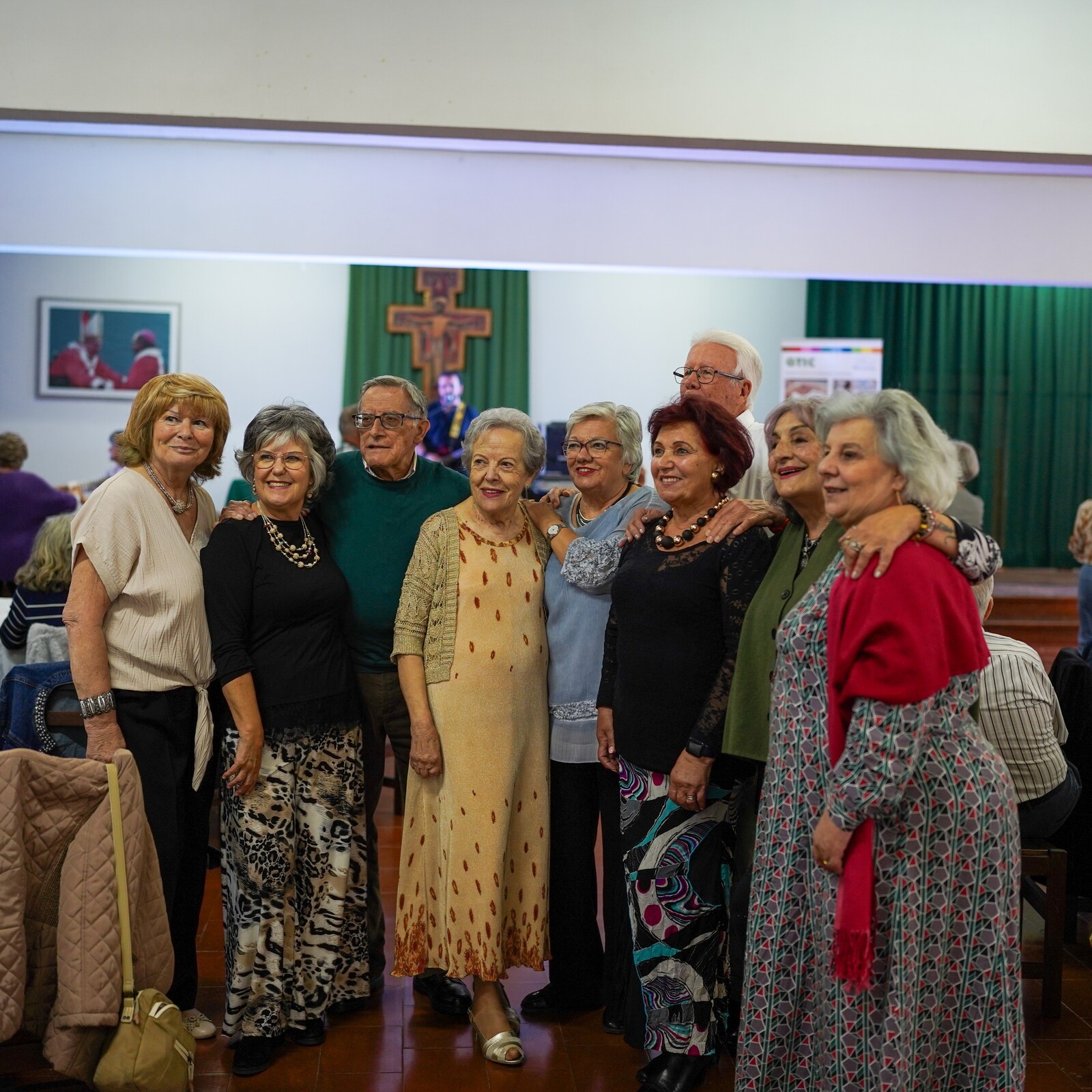 Almoço comemorativo com seniores da freguesia com muita animação!