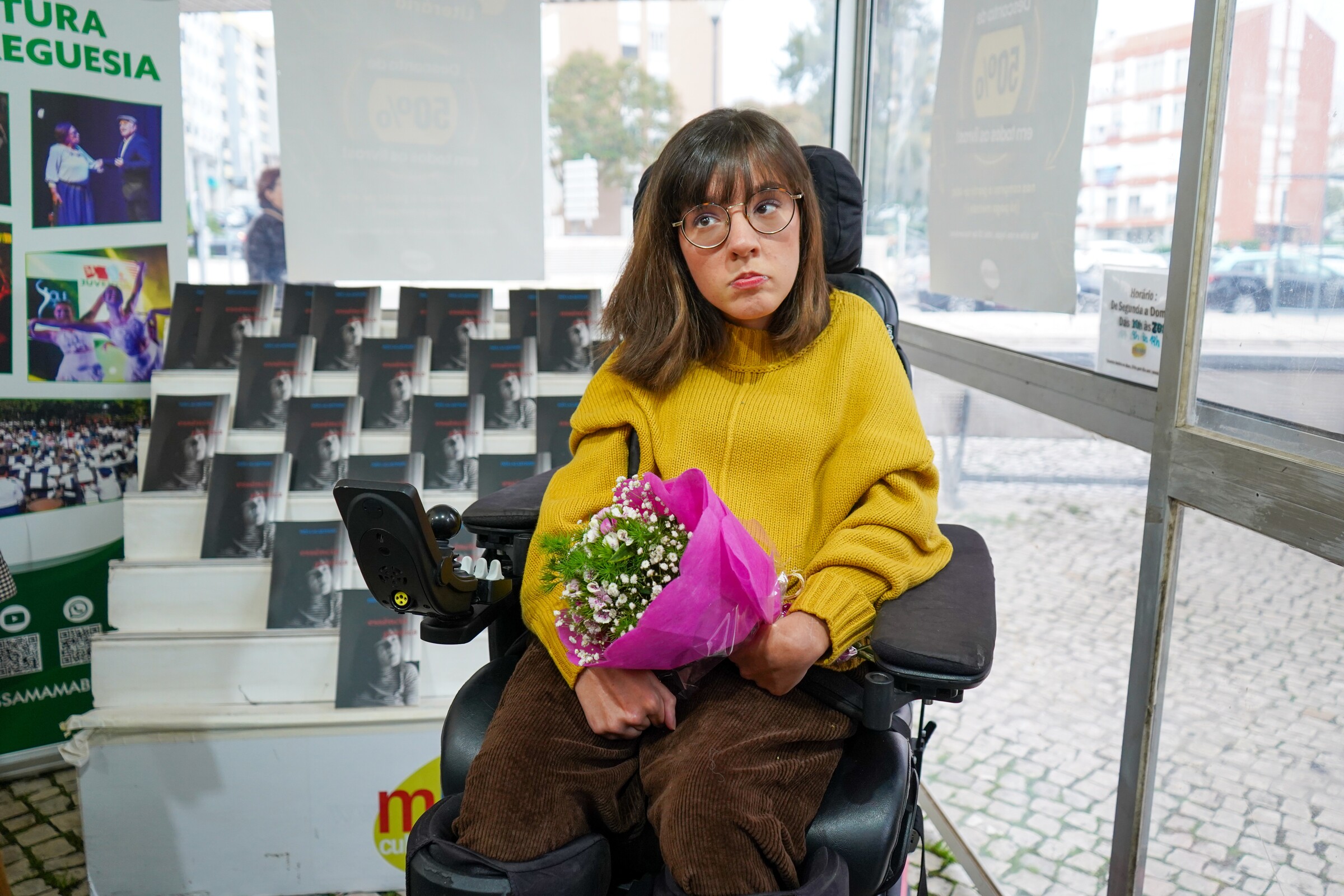 Apresentação do livro "Essência Poética" de Inês Lagartinho