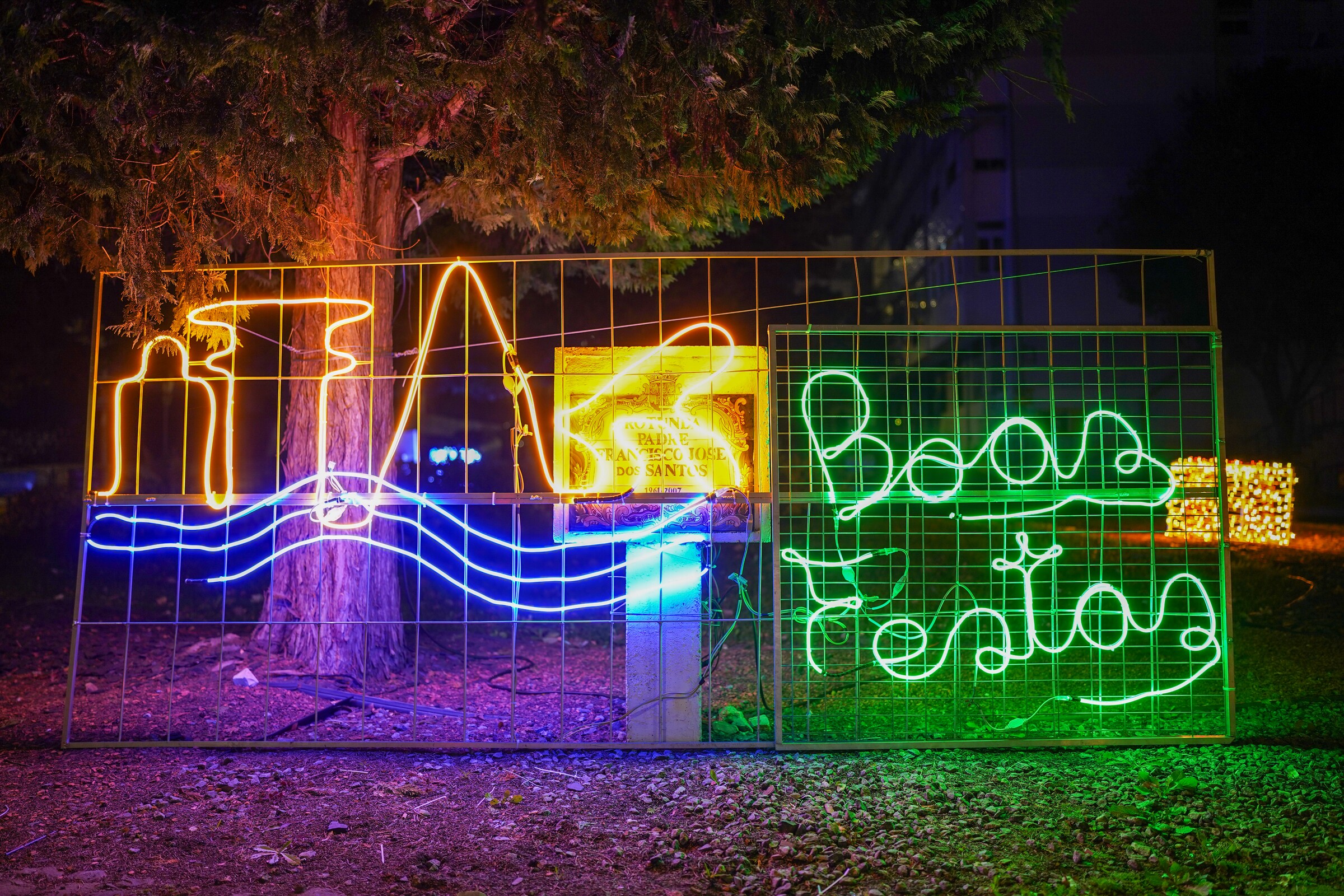 Massamá e Monte Abraão cintilante com luzes de Natal!
