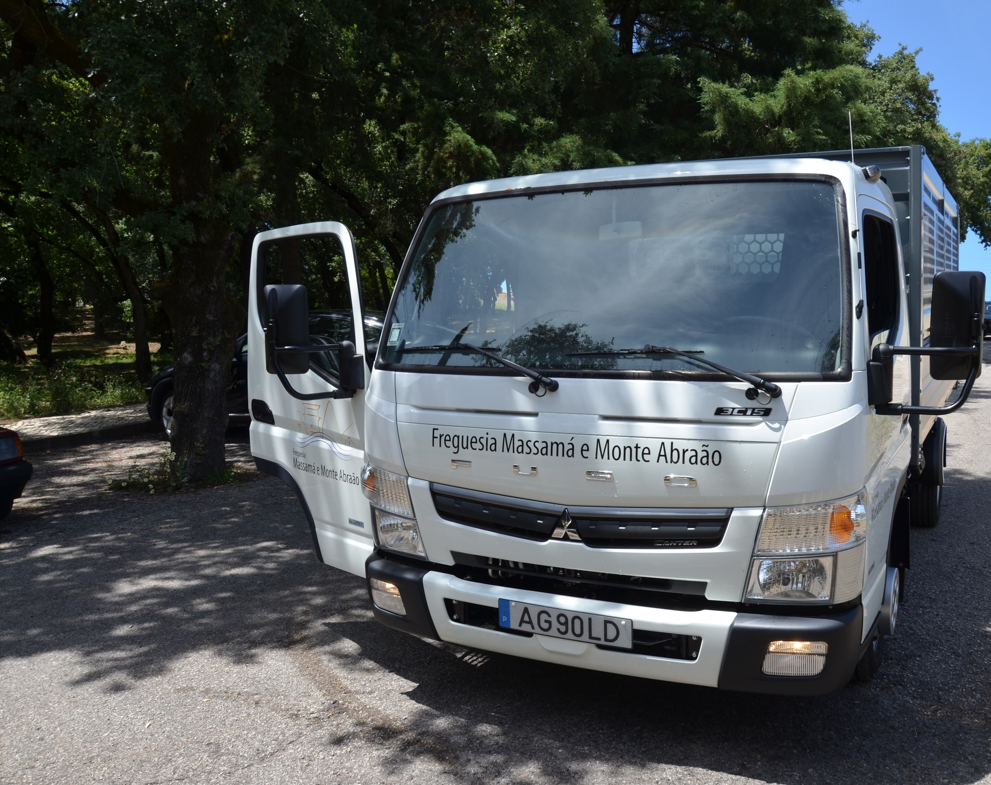 Recolha de “monos” reforçada