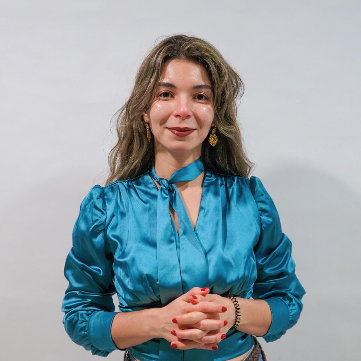 V&acirc;nia Sim&otilde;es